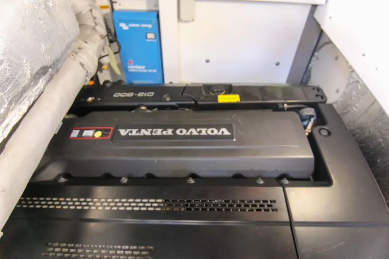 Slide: The Image of Sunseeker Predator 57 2017 - 120