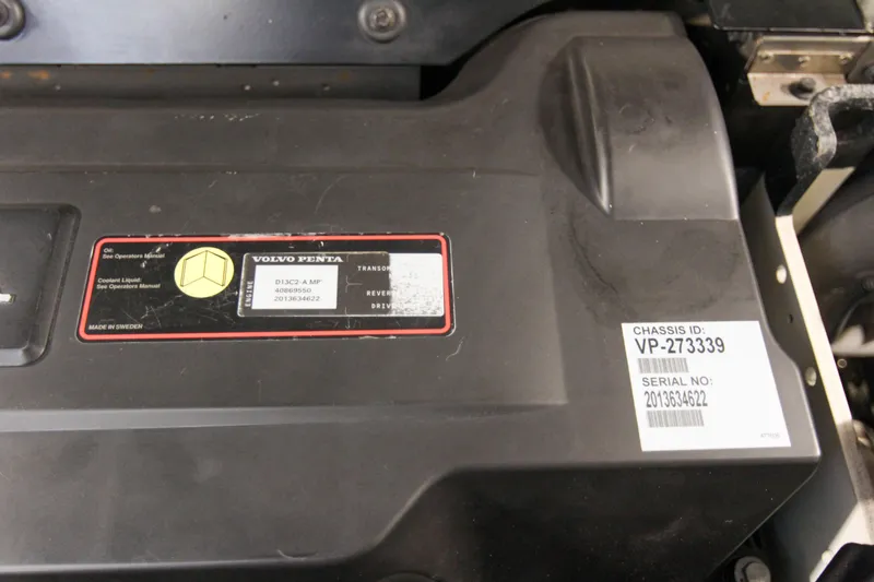 Slide: The Image of Sunseeker Predator 57 2017 - 129