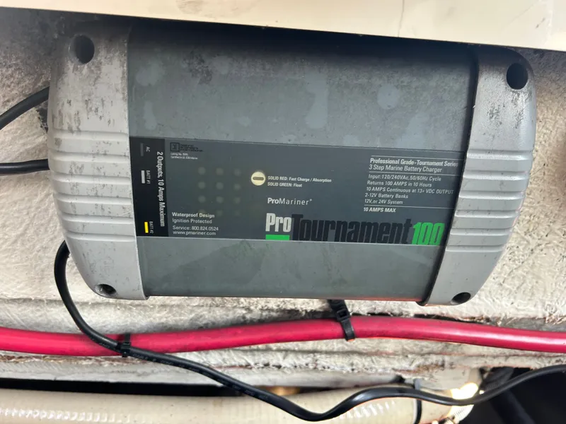 Slide: The Image of Crownline Boats 300 LS 2008 - 17