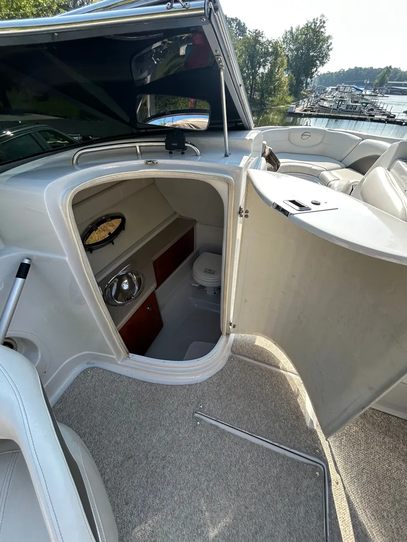 Slide: The Image of Crownline Boats 300 LS 2008 - 38