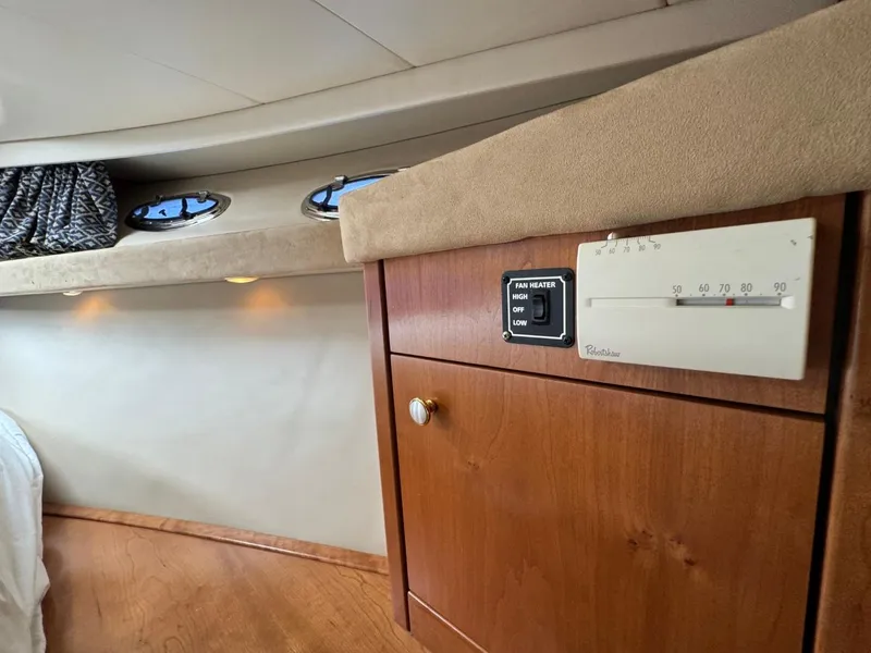 Slide: The Image of Meridian 490 Pilothouse 2003 - 52