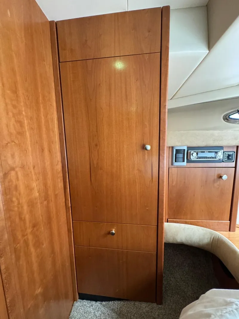 Slide: The Image of Meridian 490 Pilothouse 2003 - 53