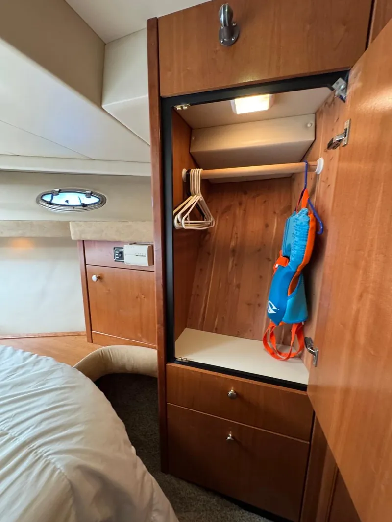 Slide: The Image of Meridian 490 Pilothouse 2003 - 55