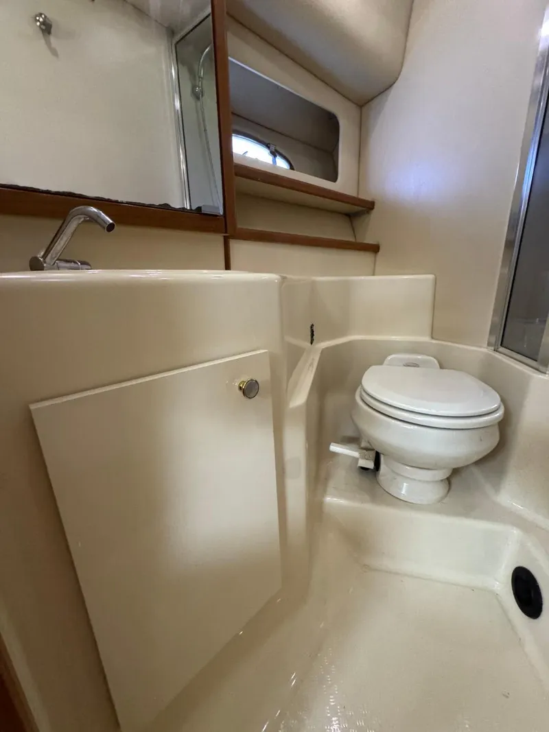 Slide: The Image of Meridian 490 Pilothouse 2003 - 57