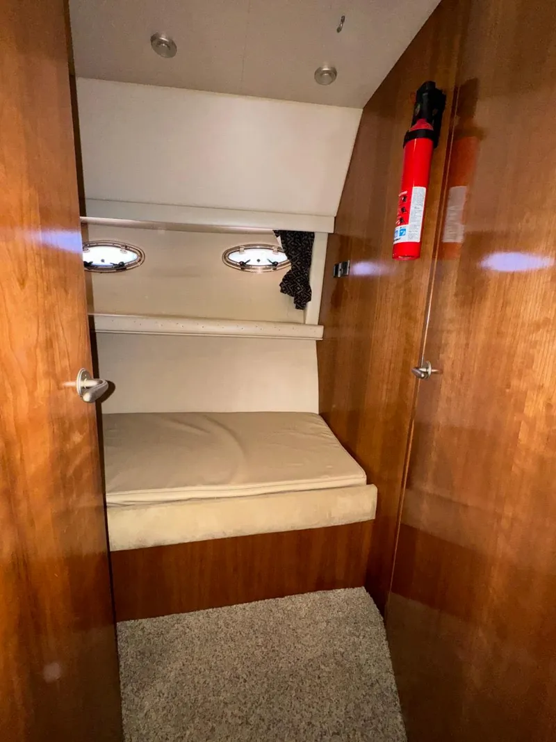 Slide: The Image of Meridian 490 Pilothouse 2003 - 60