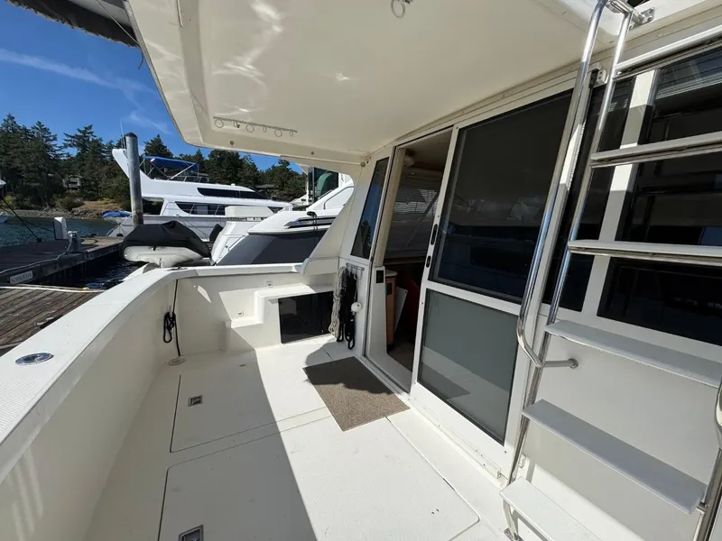 Slide: The Image of Meridian 490 Pilothouse 2003 - 67