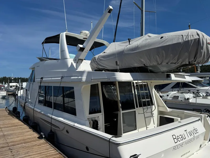 Slide: The Image of Meridian 490 Pilothouse 2003 - 71