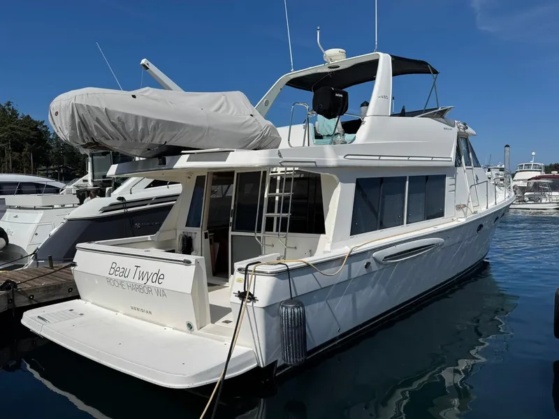 Slide: The Image of Meridian 490 Pilothouse 2003 - 75