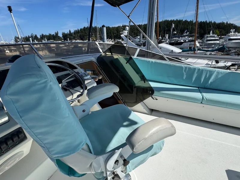 Slide: The Image of Meridian 490 Pilothouse 2003 - 84