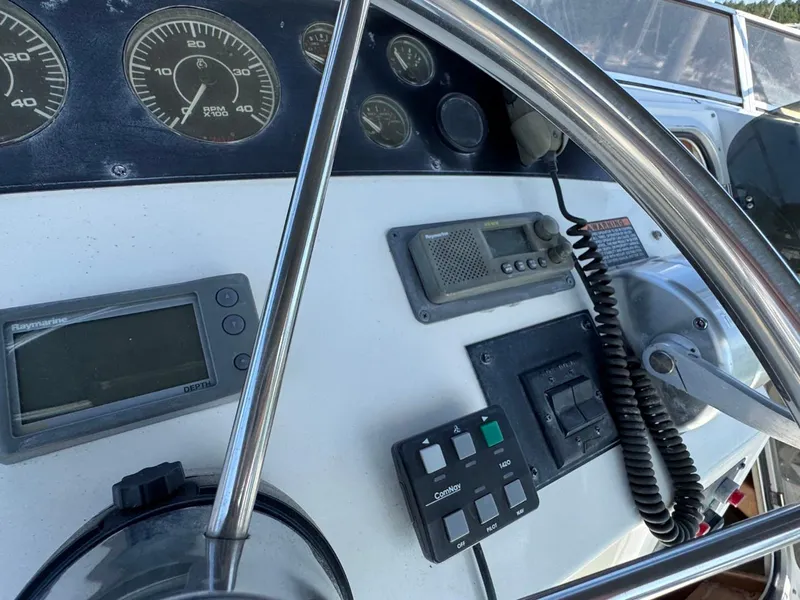 Slide: The Image of Meridian 490 Pilothouse 2003 - 87