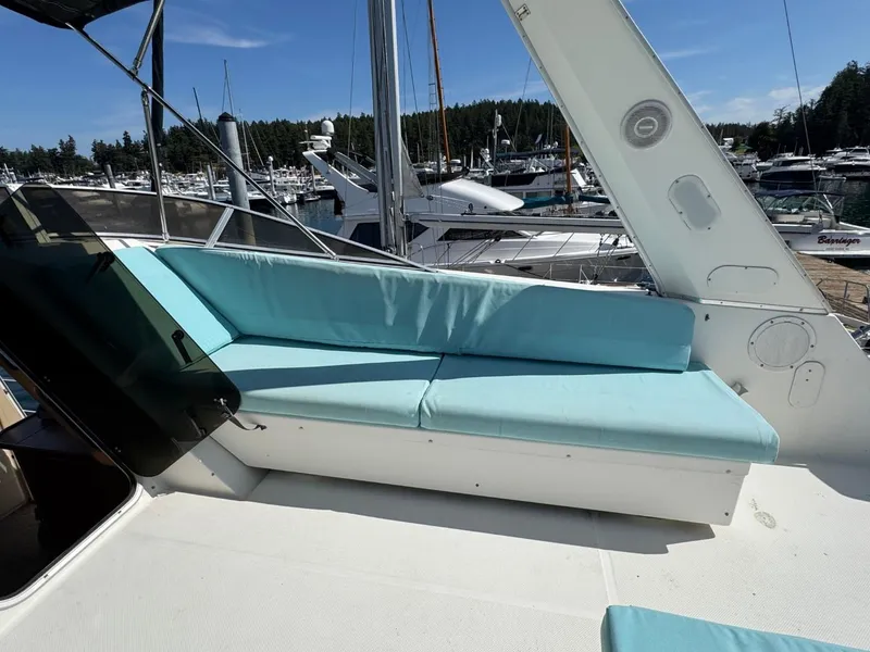 Slide: The Image of Meridian 490 Pilothouse 2003 - 88