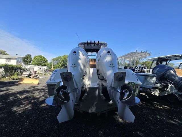 Slide: The Image of Sea Hunt Ultra 265 SE 2026 - 4