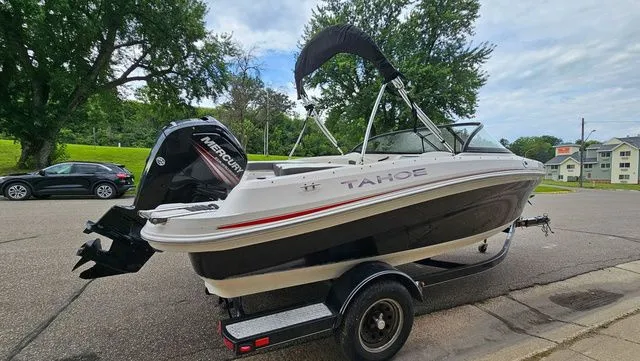 Slide: The Image of Tahoe 450 TS 2016 - 4