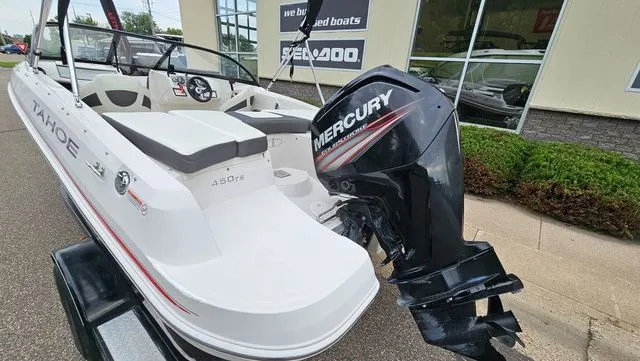 Slide: The Image of Tahoe 450 TS 2016 - 5