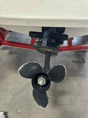 Slide: The Image of Crownline Boats 195 SS 2002 - 14