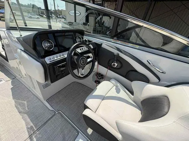 Slide: The Image of Crownline Boats 265 SS 2022 - 10