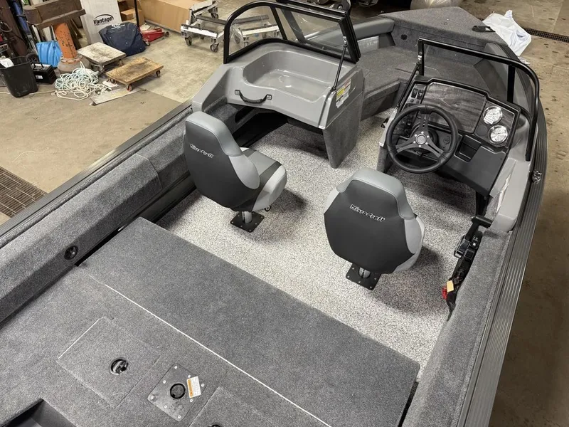 Slide: The Image of MirroCraft 90HP Holiday 168 2025 - 31