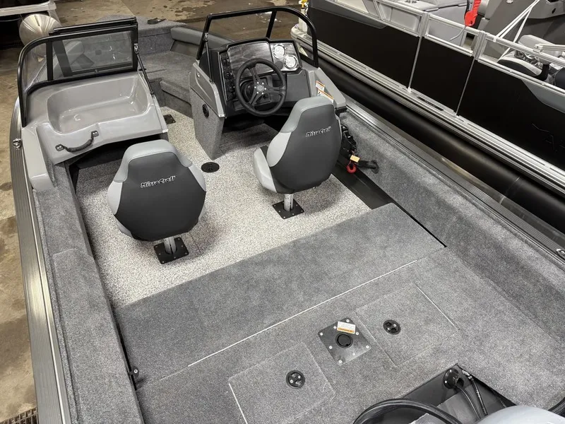 Slide: The Image of MirroCraft 90HP Holiday 168 2025 - 32