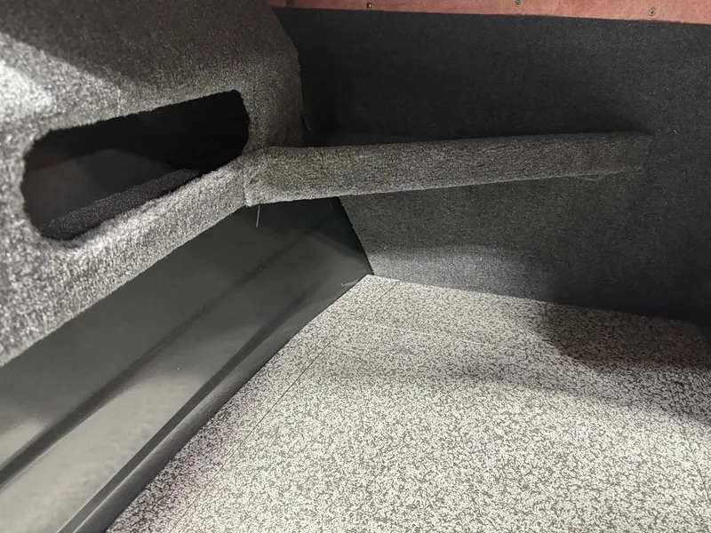 Slide: The Image of MirroCraft 90HP Holiday 168 2025 - 33