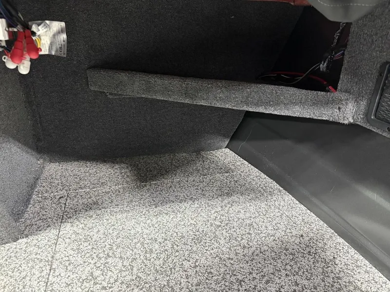 Slide: The Image of MirroCraft 90HP Holiday 168 2025 - 34