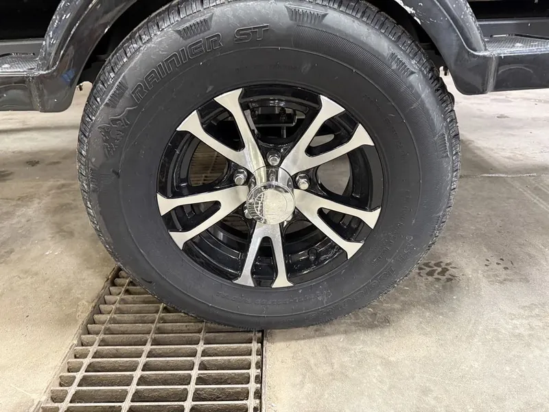 Slide: The Image of MirroCraft 90HP Holiday 168 2025 - 40