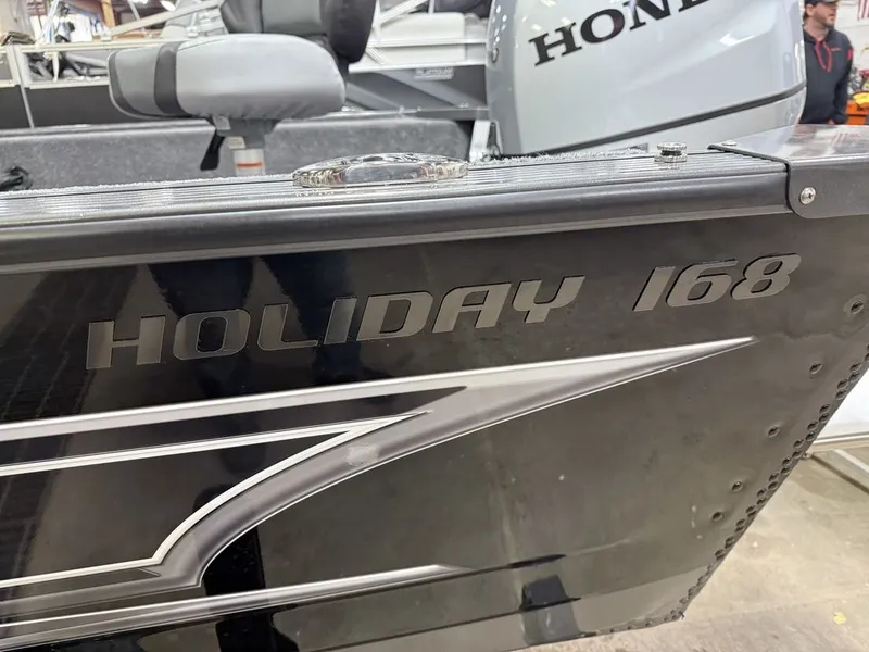 Slide: The Image of MirroCraft 90HP Holiday 168 2025 - 41