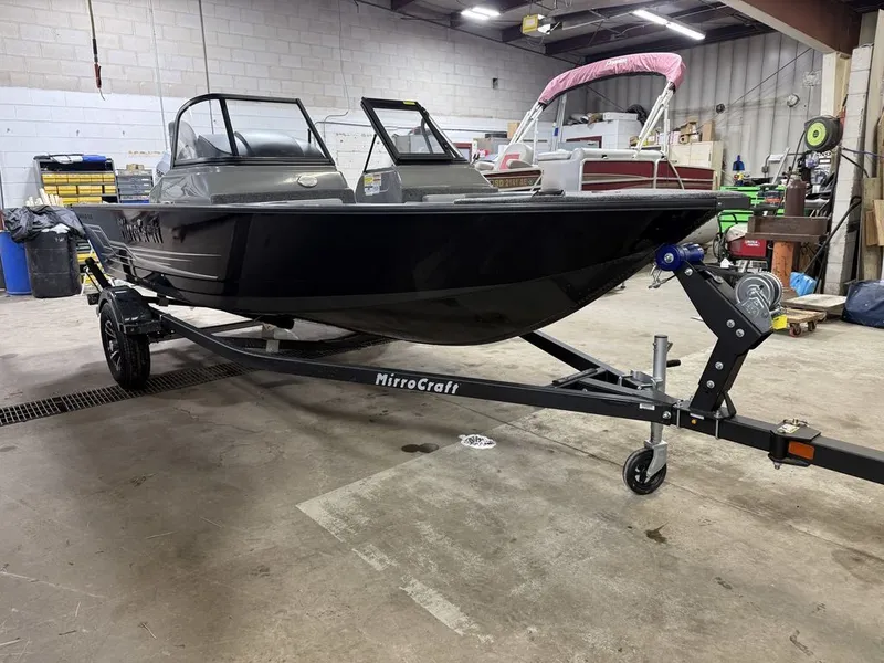 Slide: The Image of MirroCraft 90HP Holiday 168 2025 - 47