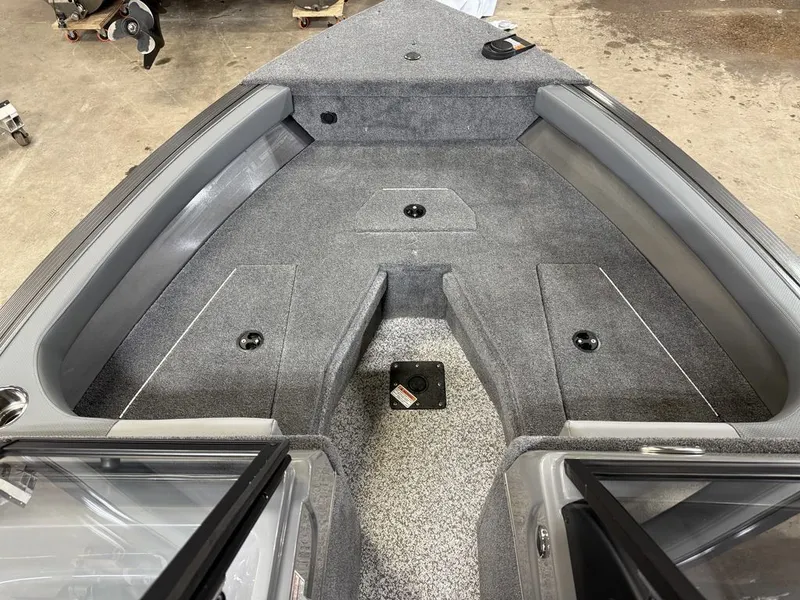 Slide: The Image of MirroCraft 90HP Holiday 168 2025 - 9