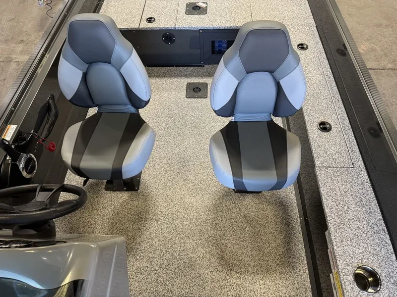 Slide: The Image of MirroCraft 60HP F167 Side Console 2025 - 16