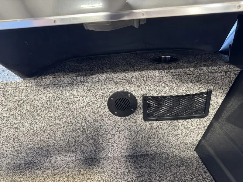 Slide: The Image of MirroCraft 60HP F167 Side Console 2025 - 25