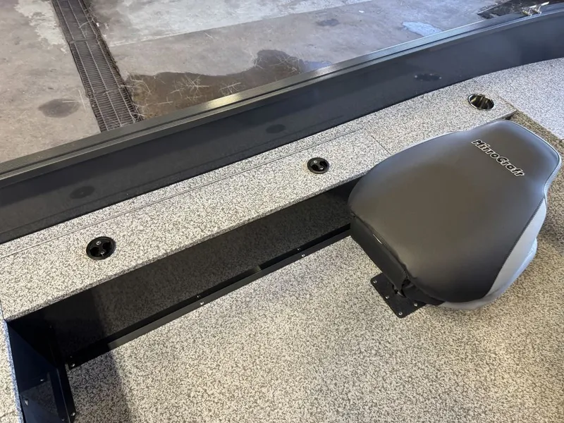 Slide: The Image of MirroCraft 60HP F167 Side Console 2025 - 27