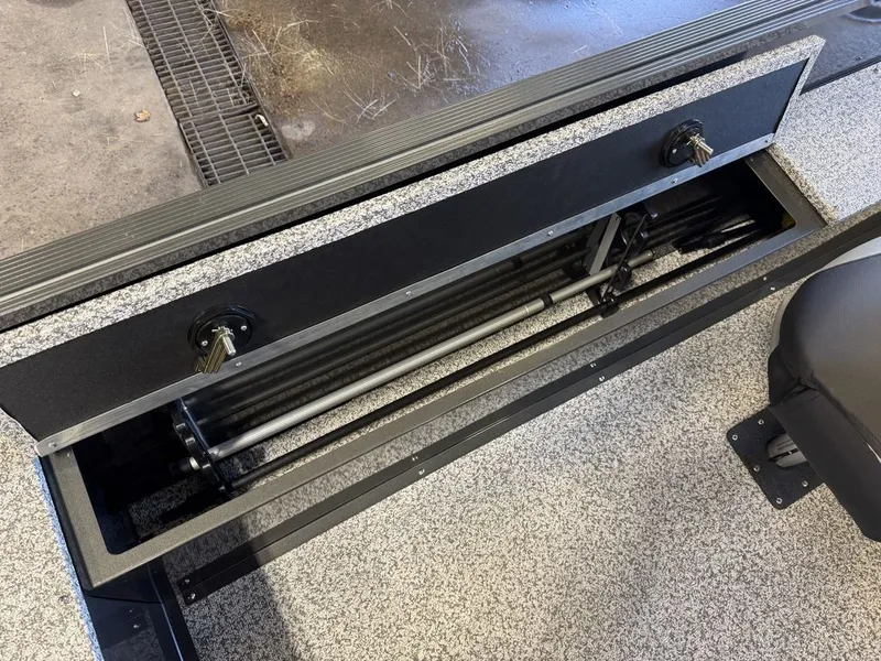 Slide: The Image of MirroCraft 60HP F167 Side Console 2025 - 28