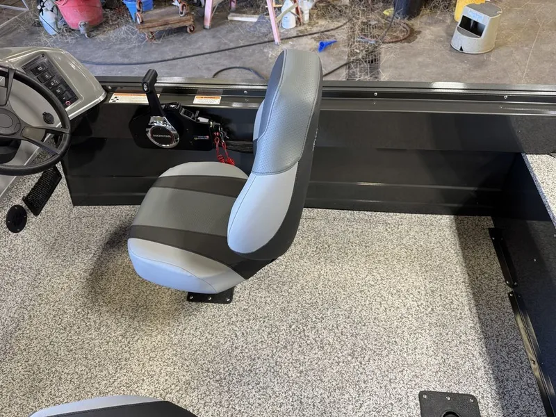 Slide: The Image of MirroCraft 60HP F167 Side Console 2025 - 29