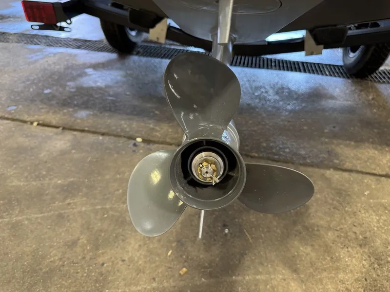 Slide: The Image of MirroCraft 60HP F167 Side Console 2025 - 35