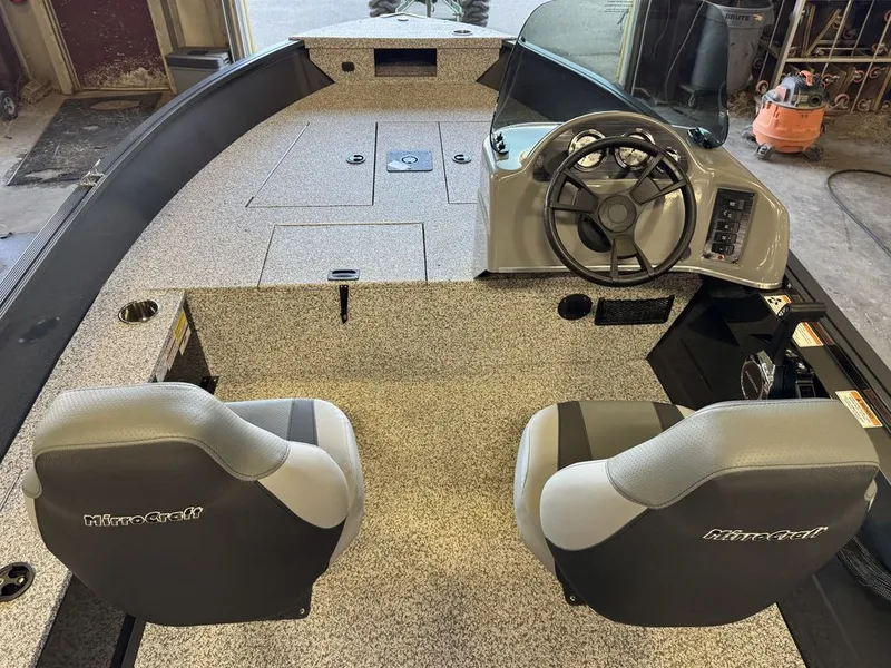 Slide: The Image of MirroCraft 60HP F167 Side Console 2025 - 7