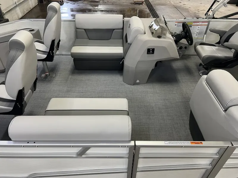 Slide: The Image of Princecraft Sportfisher 21-2S 2025 - 4