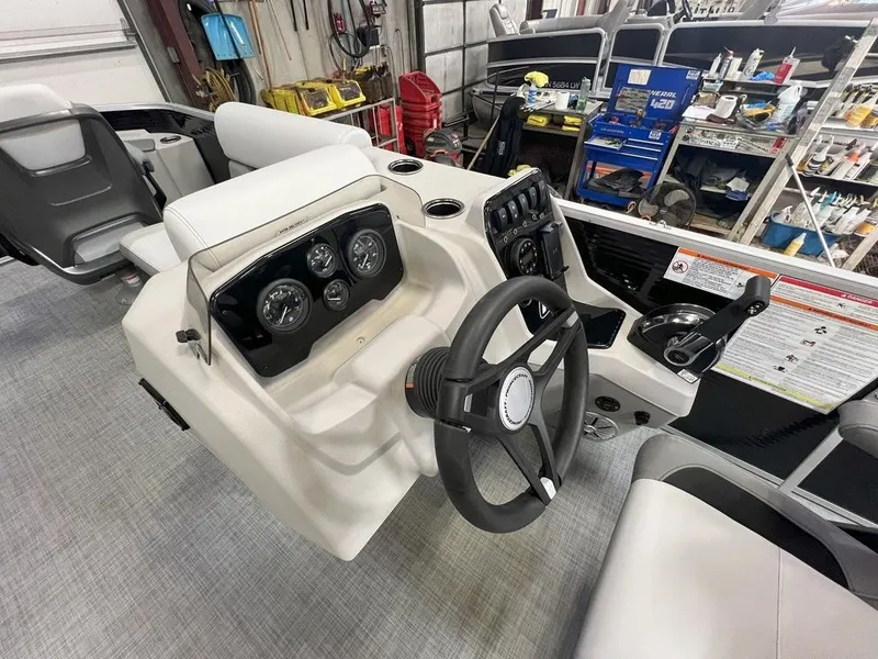 Slide: The Image of Princecraft Sportfisher 21-2S 2025 - 16