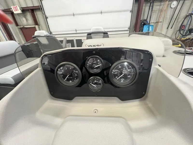 Slide: The Image of Princecraft Sportfisher 21-2S 2025 - 17