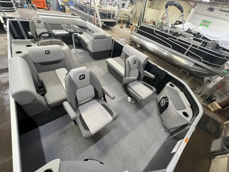 Slide: The Image of Princecraft Sportfisher 21-2S 2025 - 2