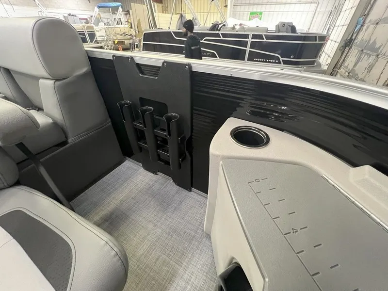 Slide: The Image of Princecraft Sportfisher 21-2S 2025 - 25