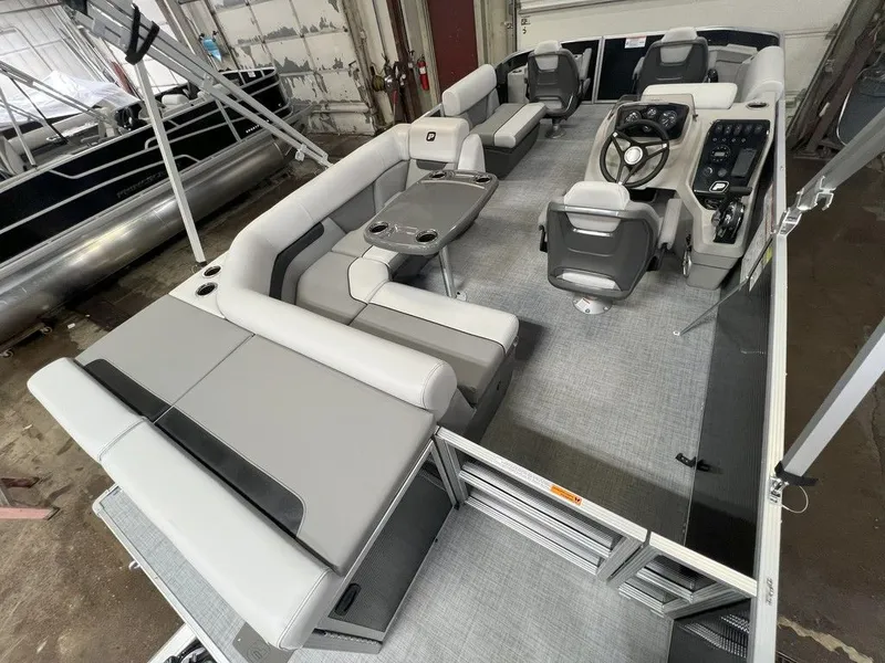 Slide: The Image of Princecraft Sportfisher 21-2S 2025 - 27