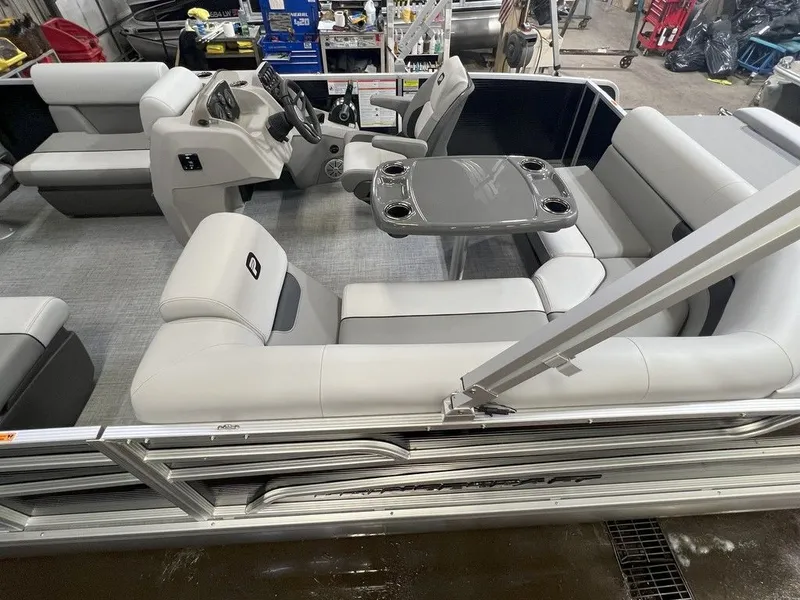 Slide: The Image of Princecraft Sportfisher 21-2S 2025 - 5