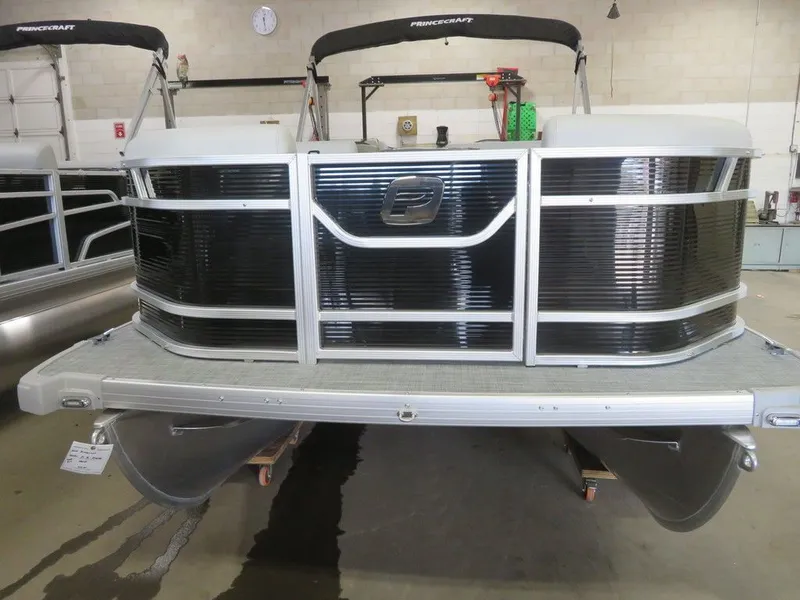 Slide: The Image of Princecraft Vectra 21 RL Dinette Swingback Pontoon & Mercury 4-Stroke EFI 2025 - 34