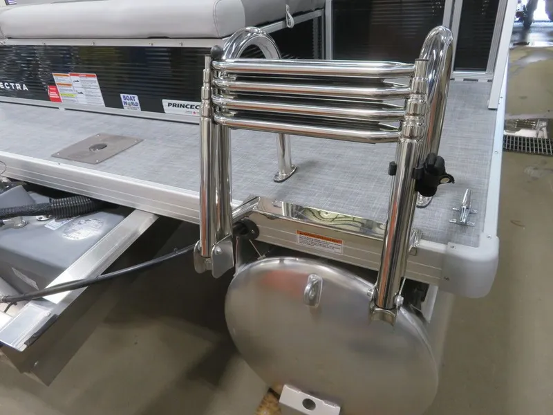 Slide: The Image of Princecraft Vectra 21 RL Dinette Swingback Pontoon & Mercury 4-Stroke EFI 2025 - 41