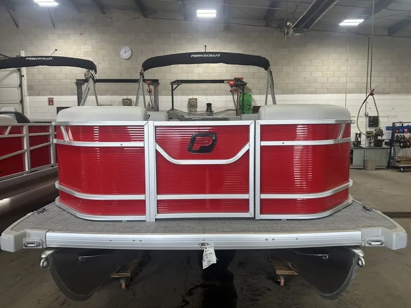 Slide: The Image of Princecraft Vectra 21 RL 2025 - 29