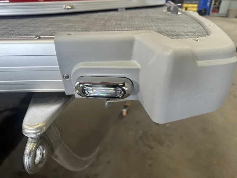 Slide: The Image of Princecraft Vectra 21 RL 2025 - 30