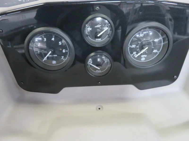 Slide: The Image of Princecraft Vectra 21 RL 2025 - 14