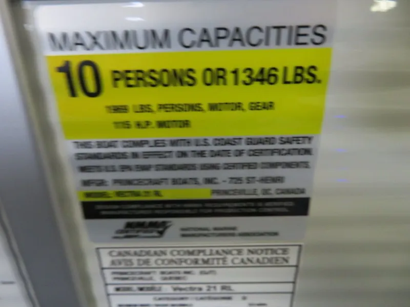 Slide: The Image of Princecraft Vectra 21 RL 2025 - 16