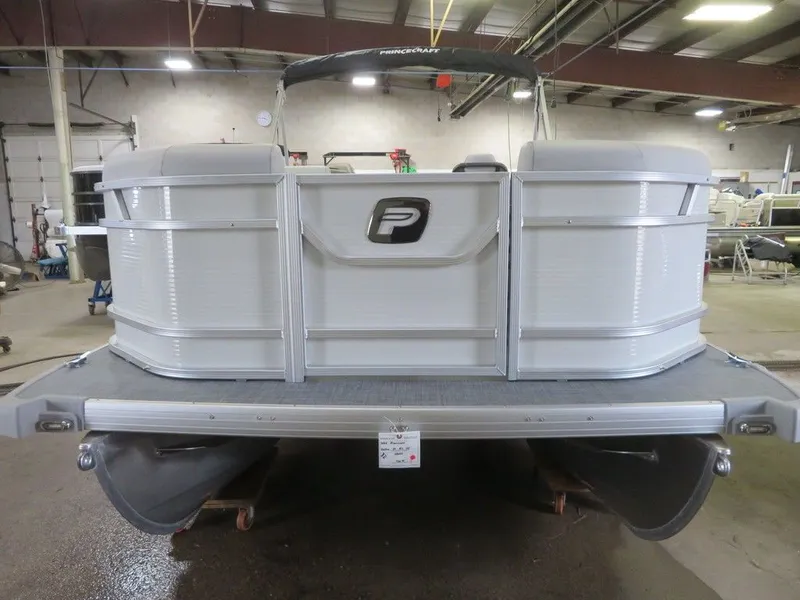 Slide: The Image of Princecraft Vectra 21 RL 2025 - 29