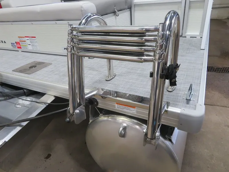 Slide: The Image of Princecraft Vectra 21 RL 2025 - 36